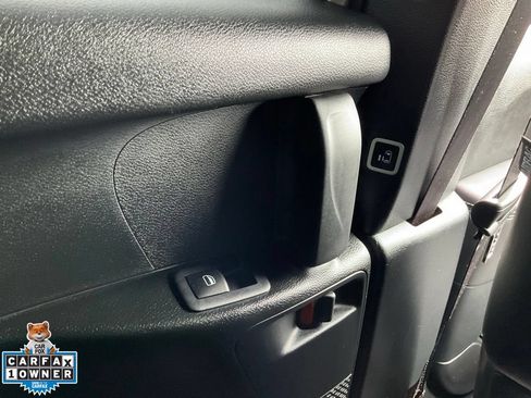 Used 2023 Chrysler Pacifica Touring-L w/ S Appearance Package FWD image 53
