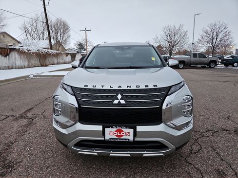 Used 2022 Mitsubishi Outlander SE image 6