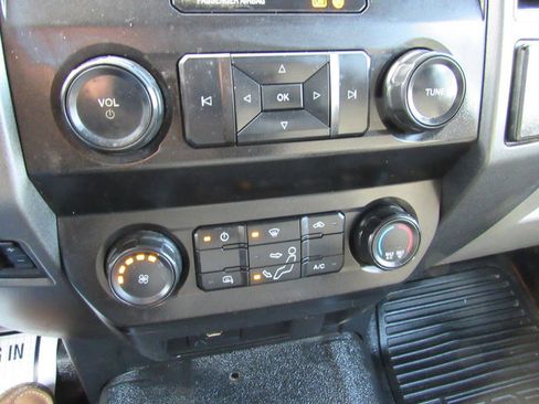 Used 2020 Ford F550 4x4 Regular Cab Super Duty image 34