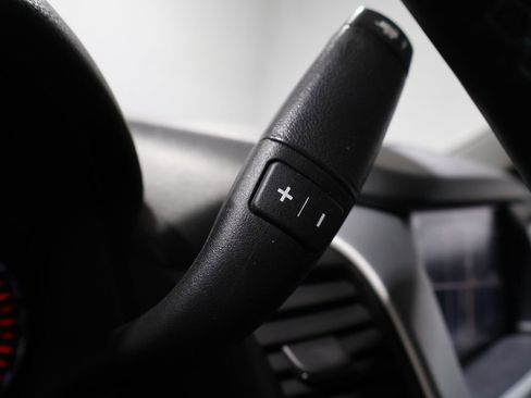 Used 2016 GMC Yukon SLT image 42