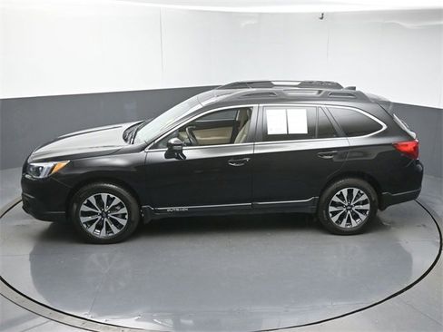 Used 2016 Subaru Outback 3.6R Limited image 47