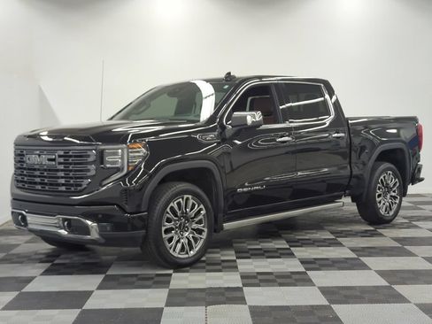 Used 2026 GMC Sierra 1500 Denali Ultimate AWD/4WD image 3