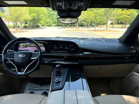 Used 2023 Cadillac Escalade ESV Premium Luxury AWD/4WD image 48