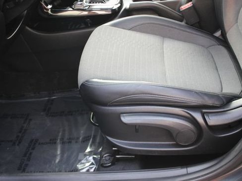 Used 2023 Kia Seltos S FWD image 19