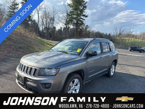 Used 2014 Jeep Compass Sport image 3