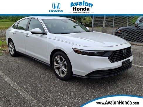 Certified 2023 Honda Accord LX image 1