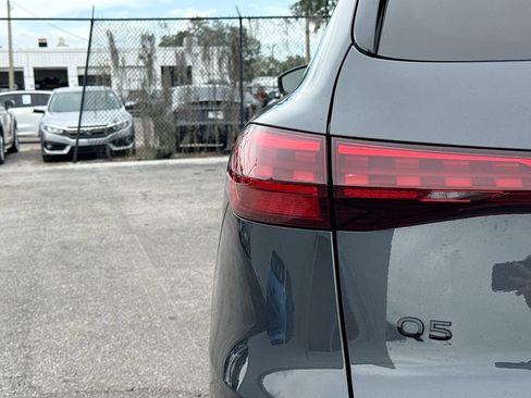 Used 2025 Audi Q5 Premium Plus w/ Premium Plus AWD/4WD image 10