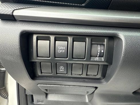 Used 2021 Subaru Forester Premium AWD/4WD image 24