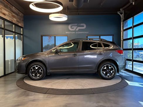Used 2020 Subaru Crosstrek 2.0i Premium w/ Moonroof Package 1 AWD/4WD image 6