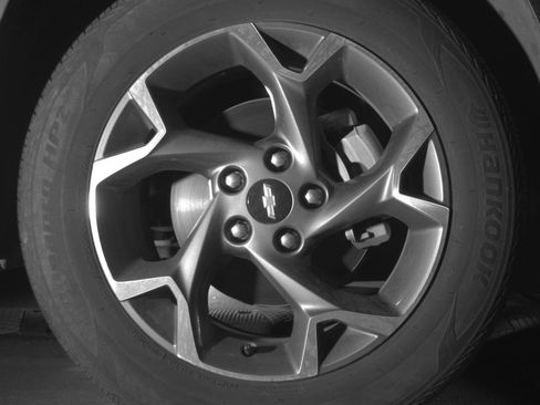 Used 2025 Chevrolet Trax LT w/ LT Convenience Package FWD image 16