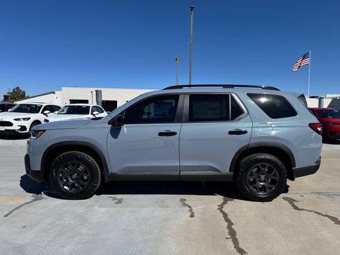 New 2026 Honda Pilot TrailSport image 5