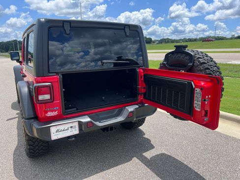Used 2025 Jeep Wrangler Unlimited Sport S 4xe AWD/4WD image 9
