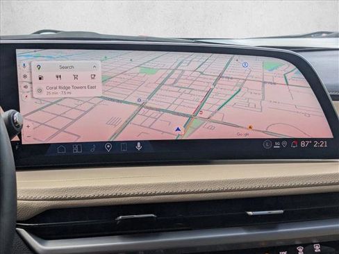 Used 2025 Cadillac XT4 Premium Luxury image 14