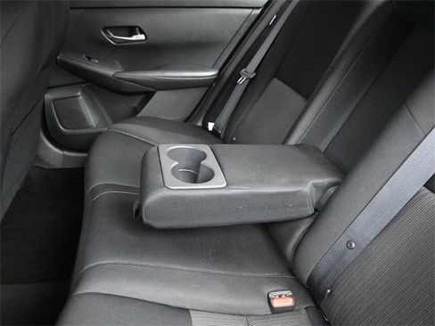 Used 2021 Nissan Sentra SV image 32