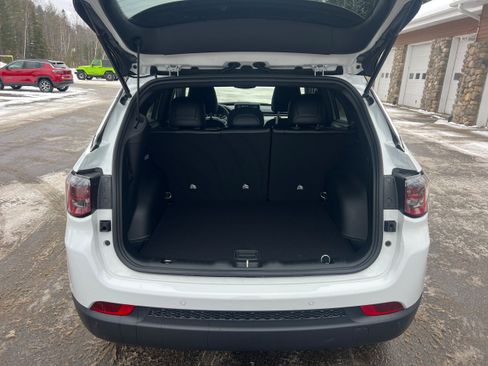 New 2026 Jeep Compass Limited image 20