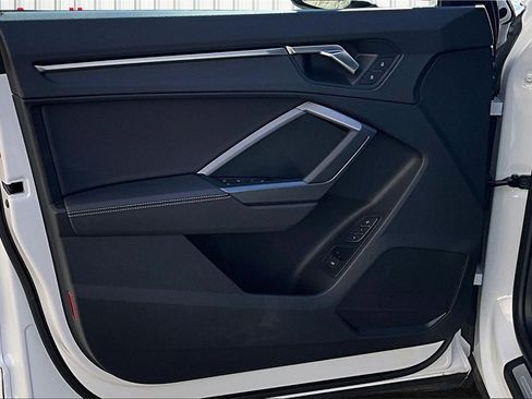 Used 2025 Audi Q3 2.0T Premium w/ Convenience Package image 20