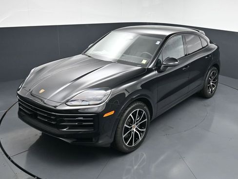 New 2026 Porsche Cayenne Coupe AWD/4WD image 12