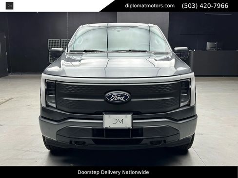 Used 2024 Ford F150 Lightning XLT image 10