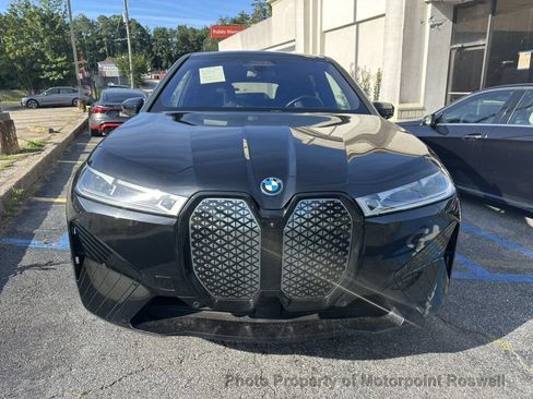 Used 2024 BMW iX xDrive50 w/ Premium Package AWD/4WD image 3