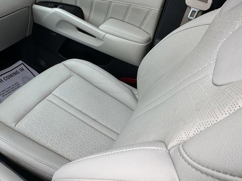 Used 2023 Kia Sorento SX Prestige image 17