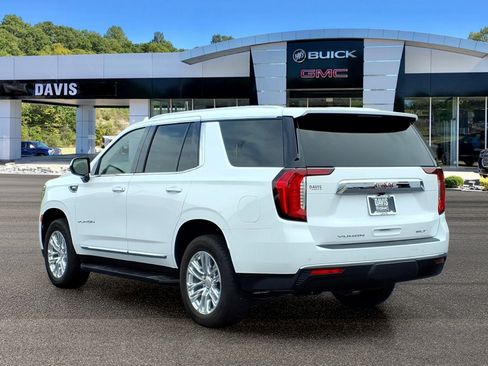 Used 2023 GMC Yukon SLT AWD/4WD image 4