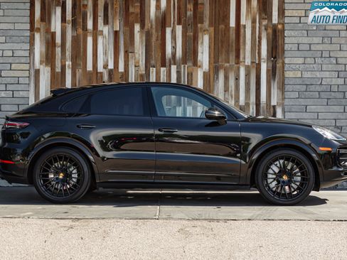 Used 2020 Porsche Cayenne Turbo w/ Towing Package w/o Hitch Ball AWD/4WD image 8