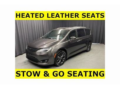 Used 2020 Chrysler Pacifica Touring-L w/ S Appearance Package
