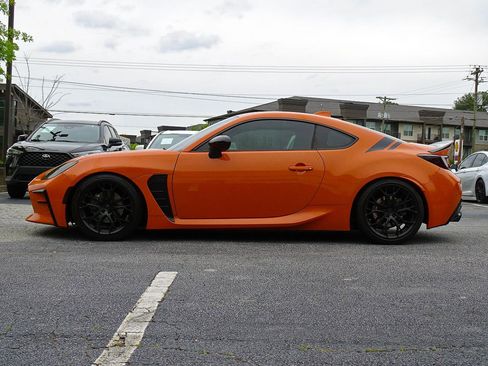 Used 2023 Toyota GR86 10th Anniversary SE RWD image 4
