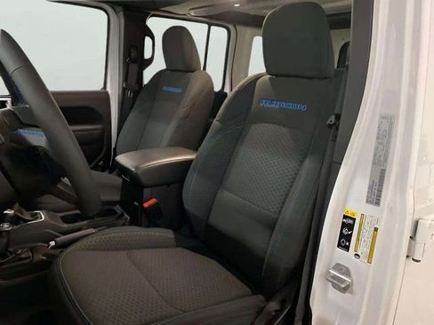 Used 2025 Jeep Wrangler Unlimited Rubicon 4xe w/ Safety Group image 64