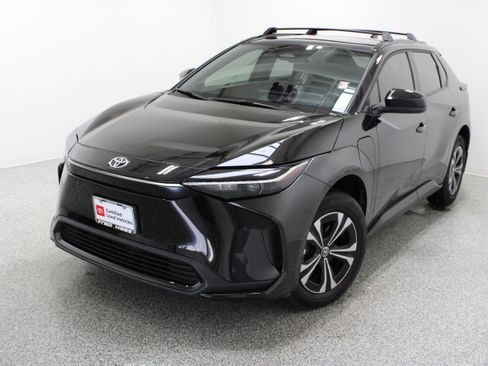 Used 2024 Toyota bZ4X FWD w/ Weather Package image 2
