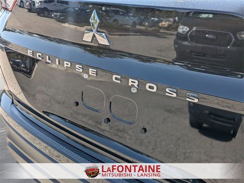 Used 2025 Mitsubishi Eclipse Cross LE image 10