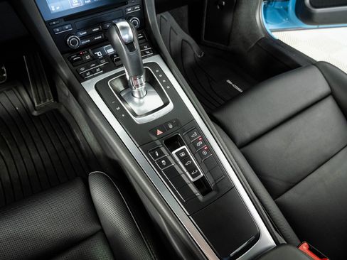 Used 2017 Porsche 911 Carrera 4S AWD/4WD image 16