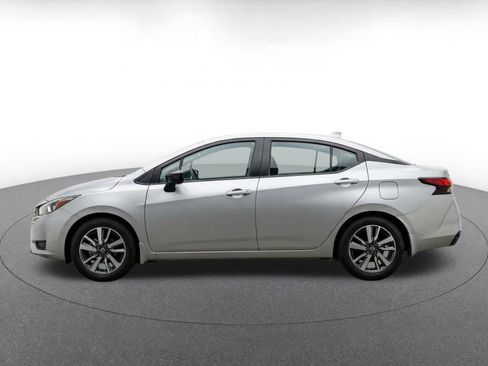 Used 2025 Nissan Versa SV FWD image 4