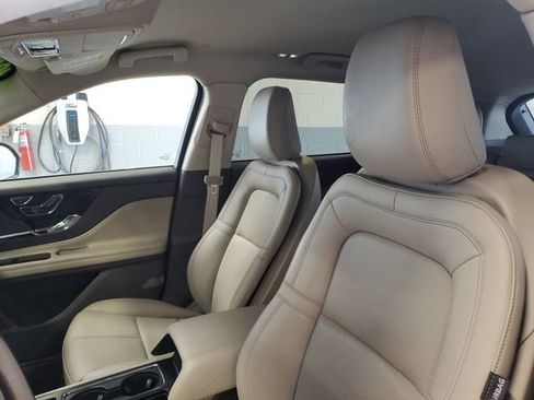 Certified 2023 Lincoln Corsair AWD w/ Equipment Group 101A image 13