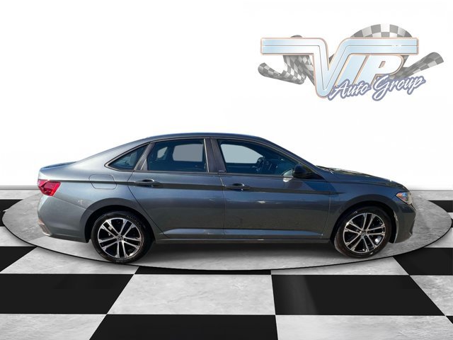 Used 2024 Volkswagen Jetta Sport FWD image 5