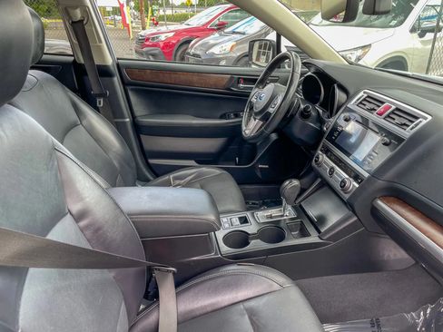 Used 2017 Subaru Outback 2.5i Limited AWD/4WD image 40