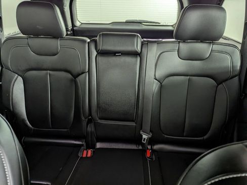 New 2025 Jeep Grand Cherokee Limited image 17