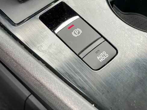 Certified 2023 Nissan Rogue SV AWD/4WD image 21