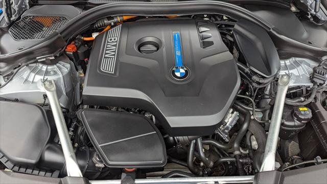 Used 2019 BMW 530e w/ Convenience Package RWD image 30