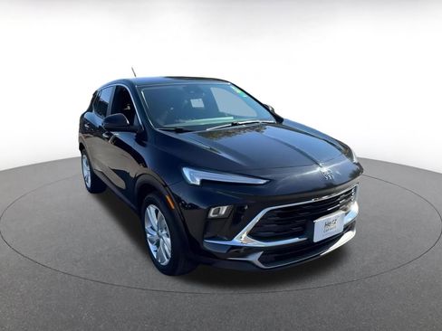 Used 2025 Buick Encore GX Preferred image 3