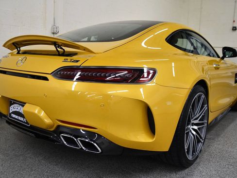 Used 2020 Mercedes-Benz AMG GT C image 8