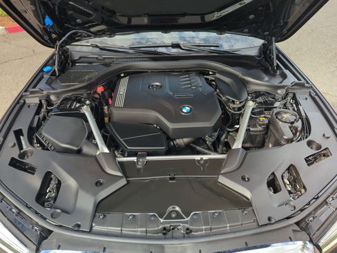 Certified 2022 BMW 530i w/ Convenience Package image 34