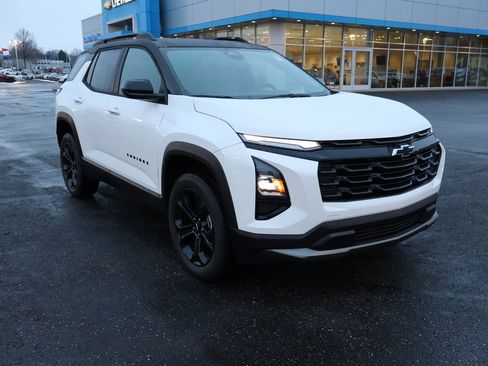 New 2026 Chevrolet Equinox LT w/ Convenience Package II image 2