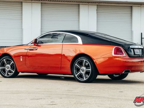 Used 2015 Rolls-Royce Wraith RWD image 3