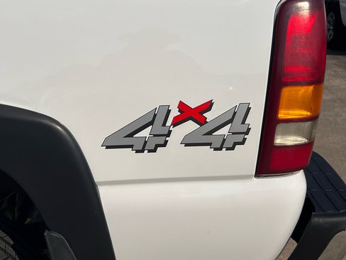 Used 2001 GMC Sierra 2500 4x4 Extended Cab w/ Convenience Plus Group image 13