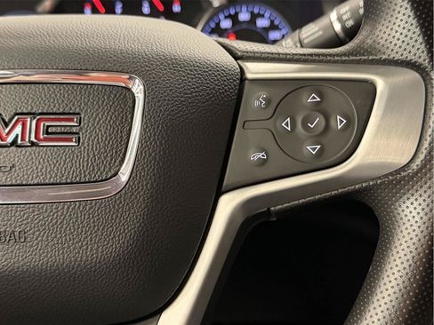 Used 2023 GMC Acadia SLE w/ Elevation Edition AWD/4WD image 15