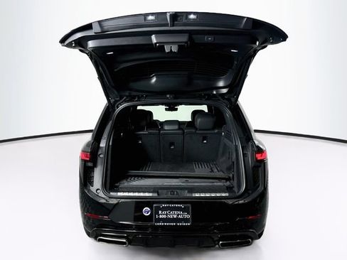 Used 2024 Land Rover Range Rover Sport Dynamic SE AWD/4WD image 6