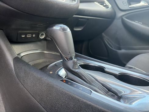 Used 2020 Chevrolet Malibu LT image 15