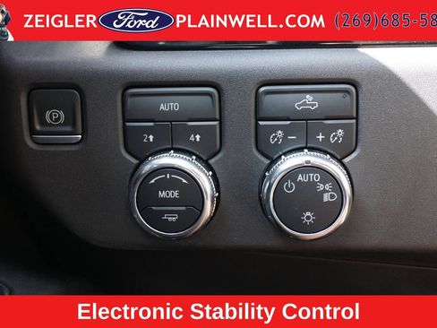 Used 2023 GMC Sierra 1500 SLE AWD/4WD image 26