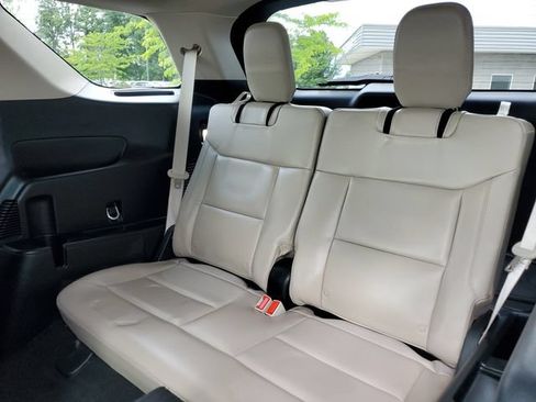 Certified 2023 Ford Explorer XLT w/ Equipment Group 202A AWD/4WD image 34